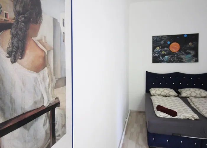 בית אירוח Cozy In Floridsdorf Area Pr4 *